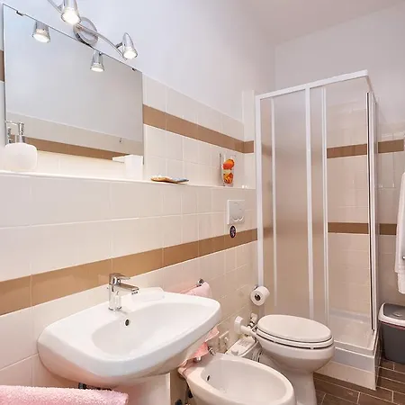 Apartment Apartment In Rom/Latium 22329 *